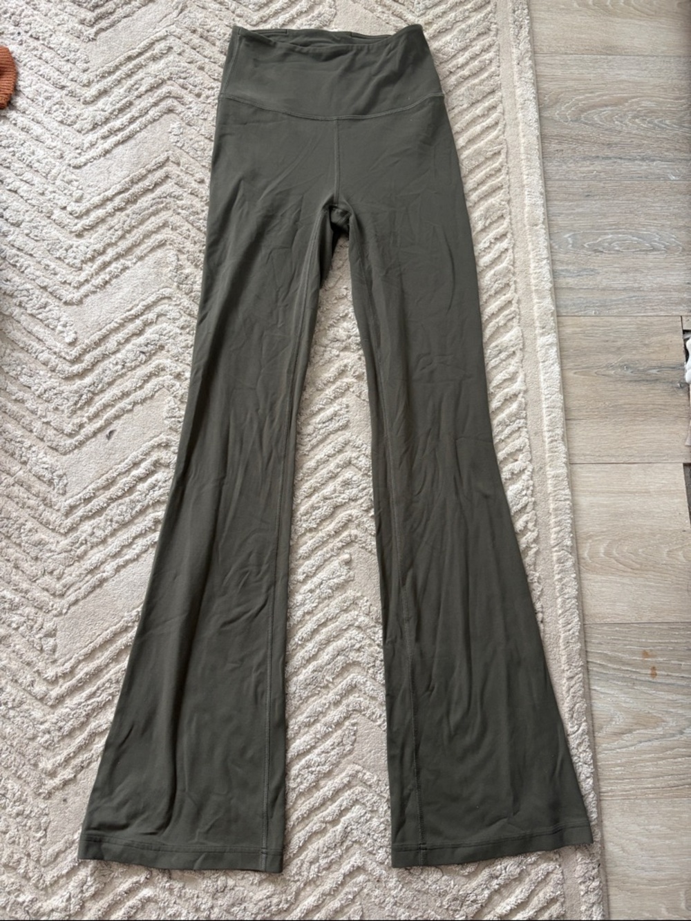 High-Waist Flared Yoga Pants in Olive Green